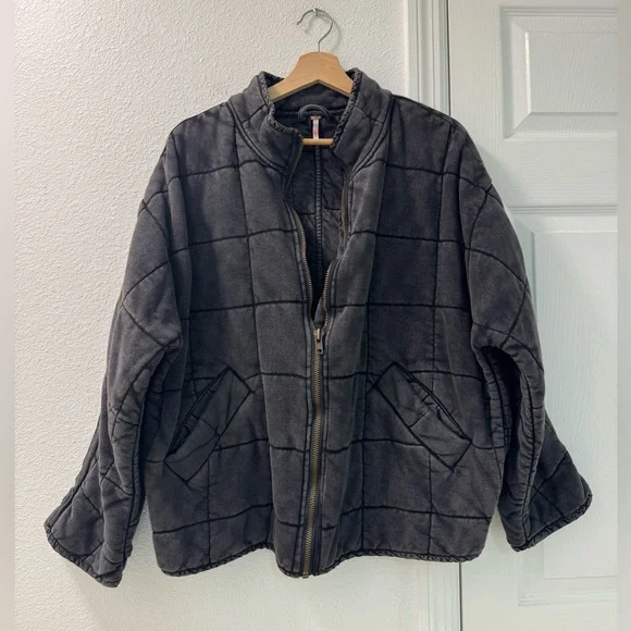 Freepeople Dolman Quilted Knit Jacket oversized fitted in black size small - Picture 3 of 8